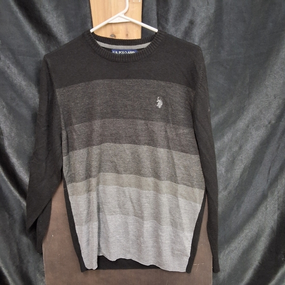 U.S. Polo Assn. Black Crewneck Sweater - Picture 7 of 8